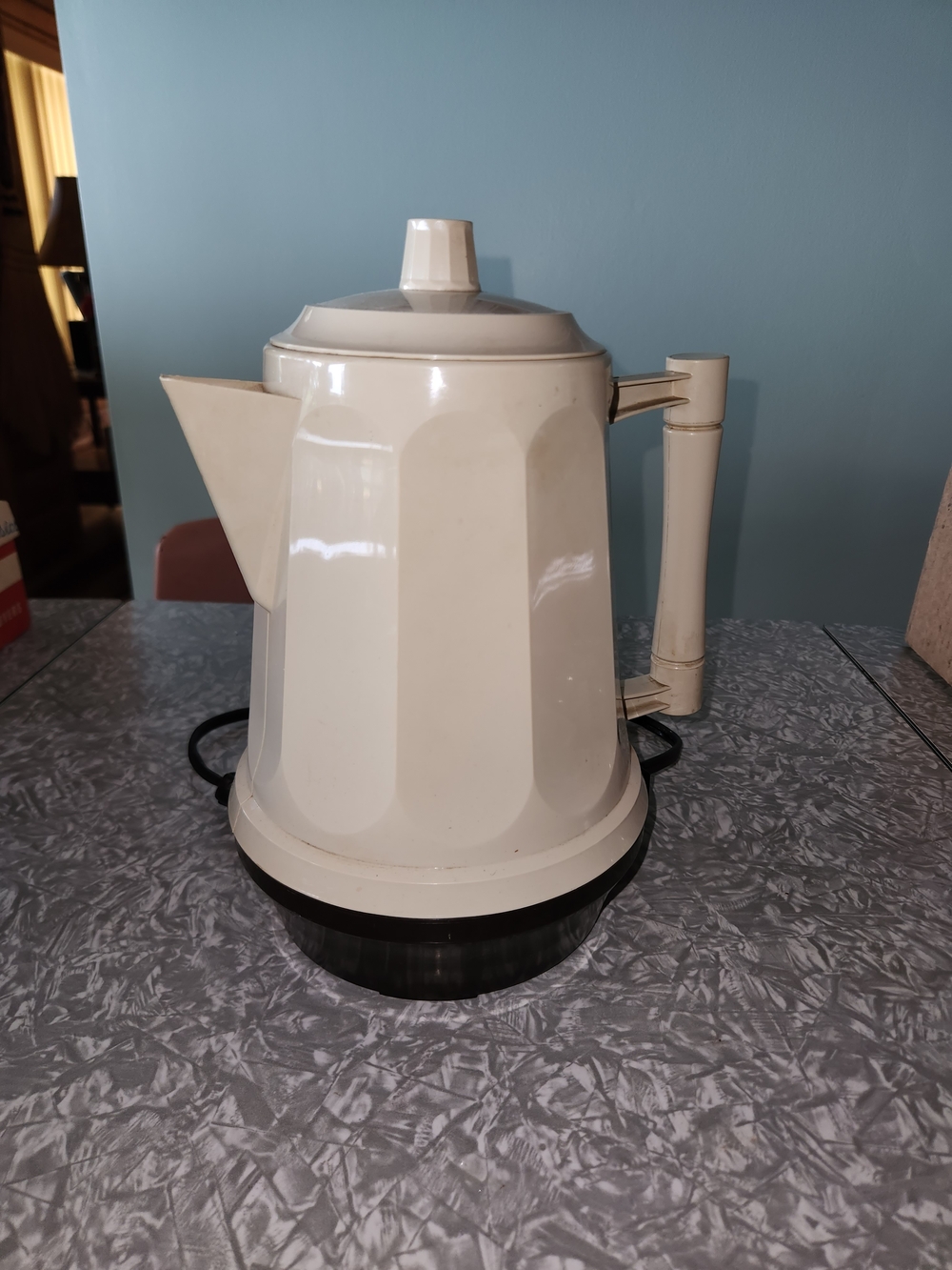 Cream Electric Coffee Percolator - Retro-Style Drip Kettle